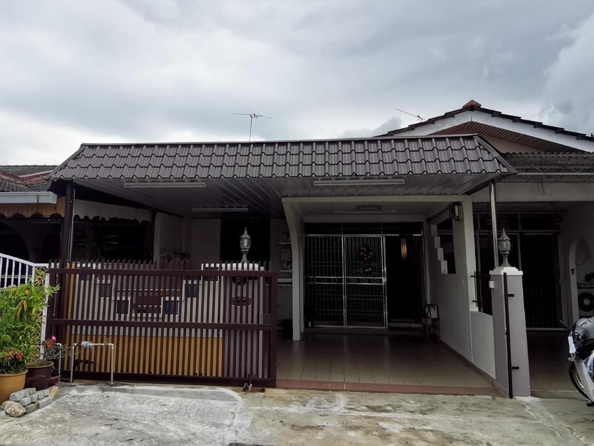 Taman Bagan Single Storey Terrace House, 9Mins To Sunway Carnival Mall, Seberang Jaya 巴特沃思 外观 照片